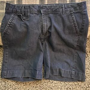 Womens shorts size 14